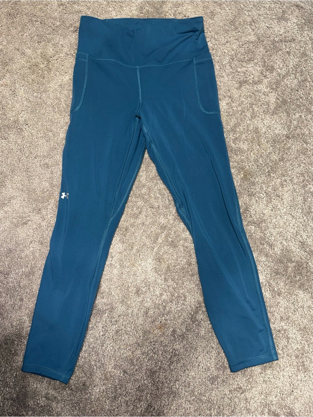 Under Armour Women’s Medium Fitted 7/8 Leggings
